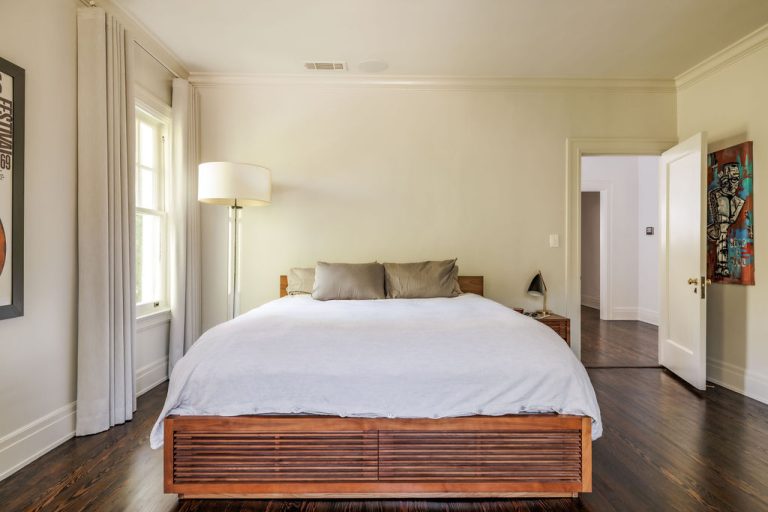The Skilled Seller’s Market: Navigating Atlanta’s Balanced Luxury Landscape 