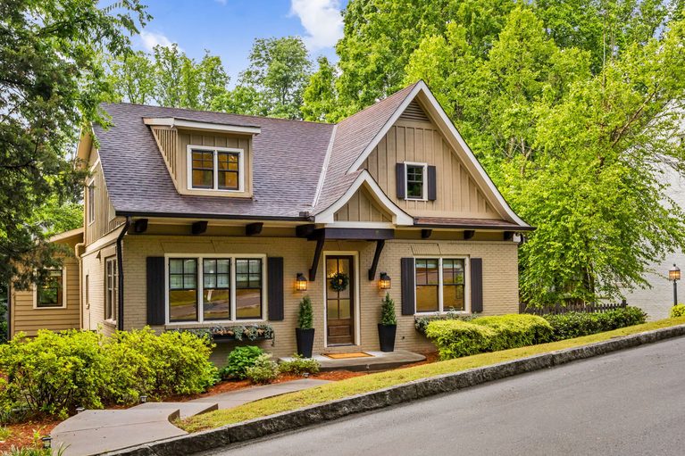The Late Summer Shift: Re-Positioning Atlanta Luxury Real Estate for the Evolving Buyer